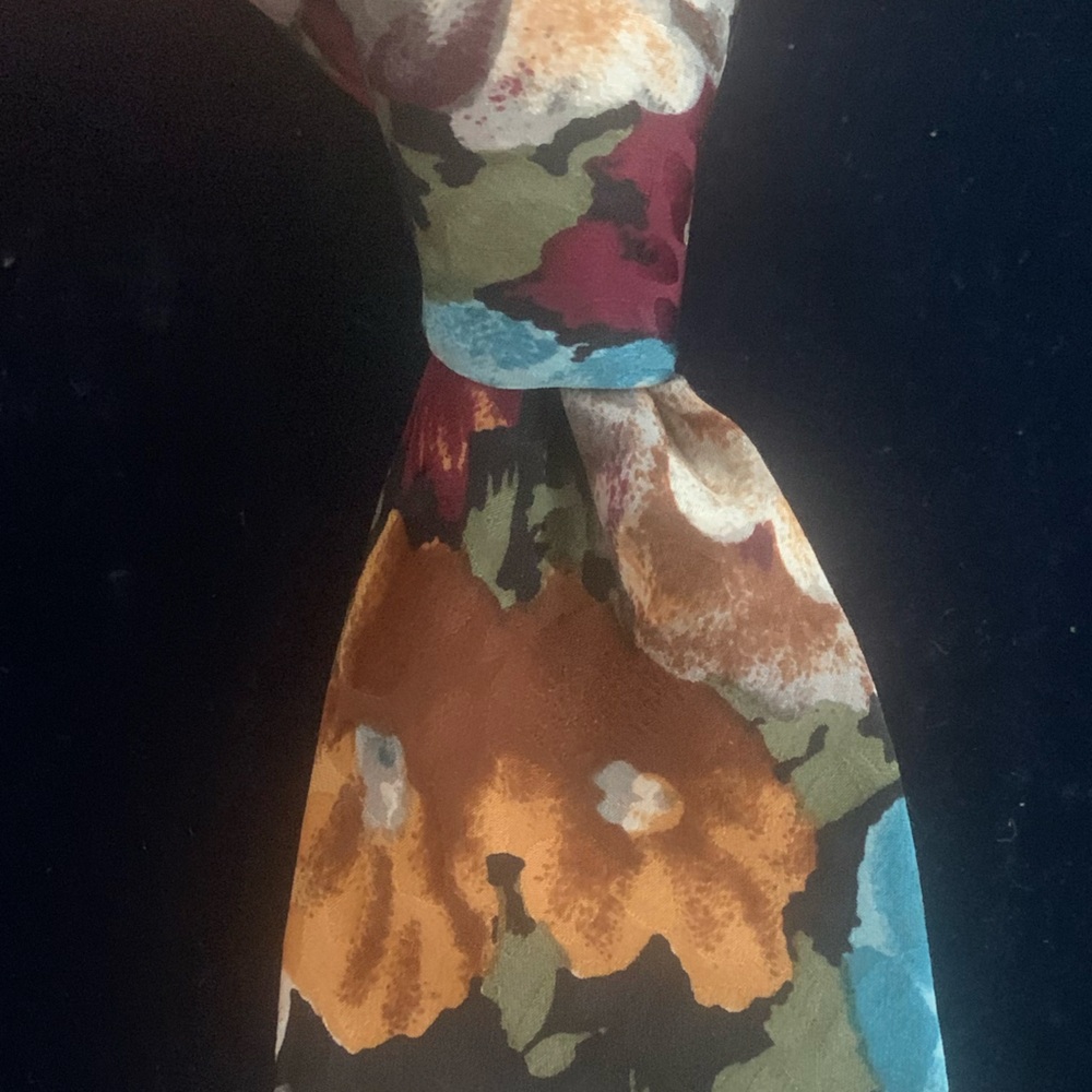 ANDERSON LITTLE “Strathmore” Floral Silk Tie